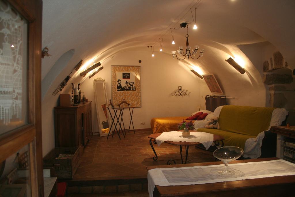 Chambre d'hôtes La Romarine Barnave Chambre photo